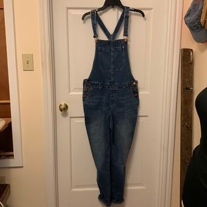 Justfab women’s jean overall bibs